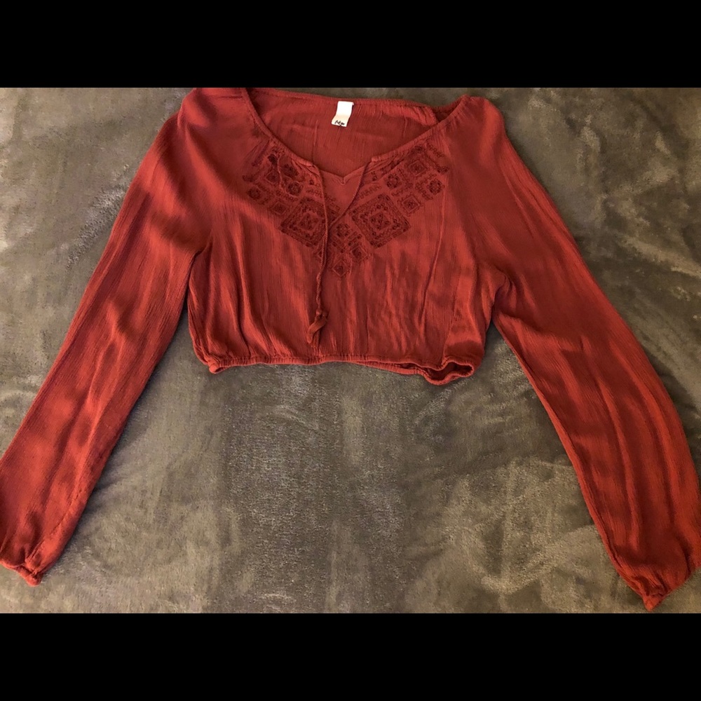 Long sleeve crop top!